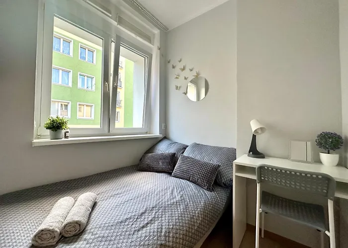 Проживание в семье Mmrent Spring *